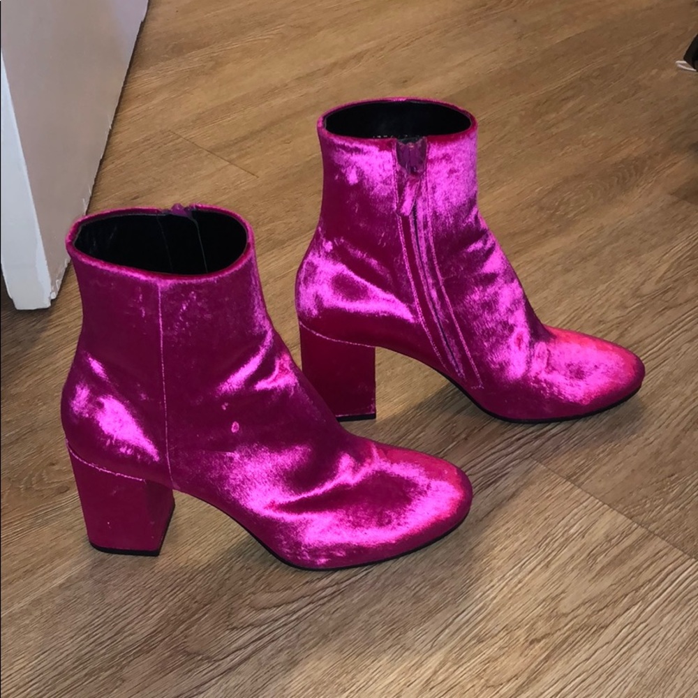 PINK VELVET BALENCIAGA BOOTIES